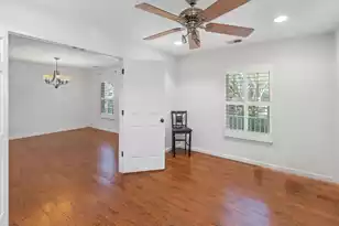 518 Holiday Dr, Summerville, SC 29483 - Photo 11