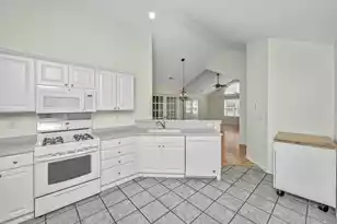 104 Ashley Villa Cir, Charleston, SC 29414 - Photo 11