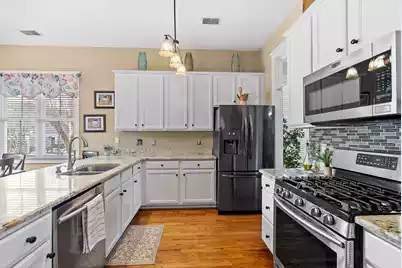 302 Hydrangea Street, Summerville, SC 29483 - Photo 17