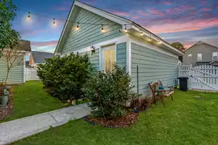 302 Hydrangea St, Summerville, SC 29483 - Photo 5