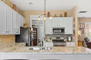 302 Hydrangea St, Summerville, SC 29483 - Photo 23