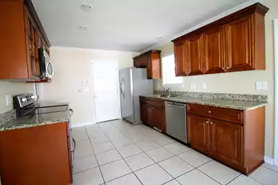 1319 Kingfisher Circle, Hanahan, SC 29410 - Photo 5