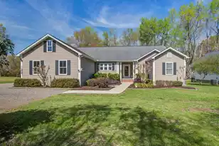 184 Columns Rd, Summerville, SC 29483 - Photo 1