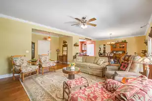 184 Columns Rd, Summerville, SC 29483 - Photo 9