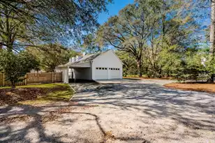 111 Carolina Ave E, Summerville, SC 29483 - Photo 105