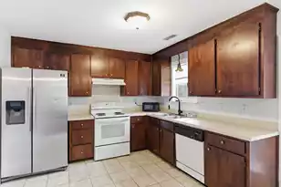 121 Apache Dr, Summerville, SC 29483 - Photo 11