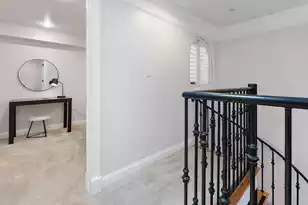 377 King St #203, Charleston, SC 29401 - Photo 9