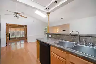 1223 Lake Mallard Blvd, Mount Pleasant, SC 29464 - Photo 7