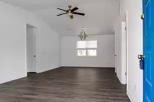 149 Heather Dr, Summerville, SC 29486 - Photo 5