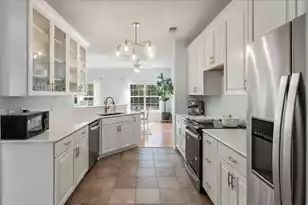 405 Manorwood Ln, Charleston, SC 29414 - Photo 15