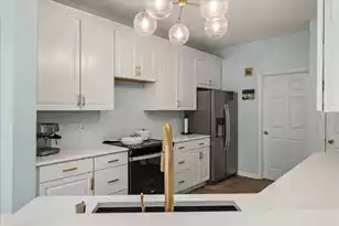 405 Manorwood Ln, Charleston, SC 29414 - Photo 11