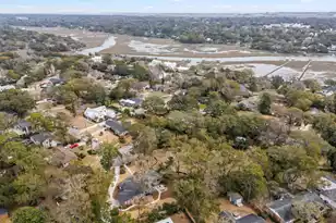 1042 Chambers Ln, Mount Pleasant, SC 29464 - Photo 11