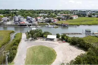 1042 Chambers Lane, Mount Pleasant, SC 29464 - Photo 17