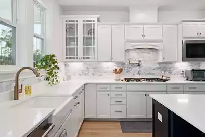 1684 Farmers Way, Mount Pleasant, SC 29466 - Photo 3