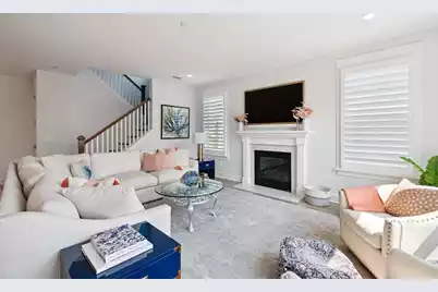 1684 Farmers Way, Mount Pleasant, SC 29466 - Photo 9