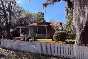 102 Palmetto Street S, Summerville, SC 29483 - Photo 1