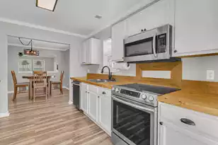 408 Aberdeen Cir, Summerville, SC 29483 - Photo 15