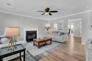 408 Aberdeen Cir, Summerville, SC 29483 - Photo 7