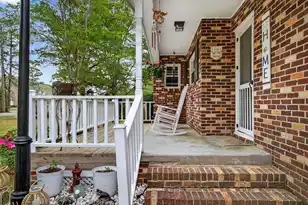 821 Palmetto Street N, Summerville, SC 29483 - Photo 11