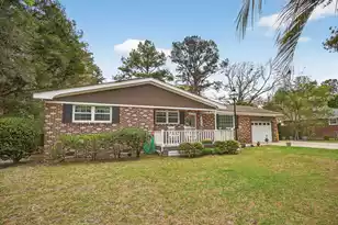 821 Palmetto Street N, Summerville, SC 29483 - Photo 5