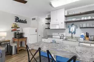 1300 Ocean Blvd, Isle Of Palms, SC 29451 - Photo 9