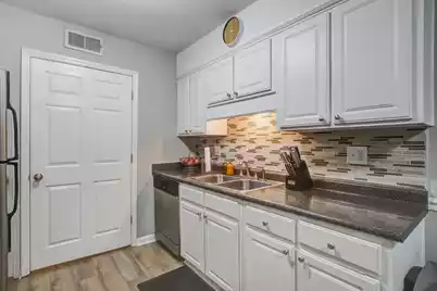 1402 Camp Road #Apt 16F, Charleston, SC 29412 - Photo 23