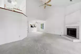 1364 Center Lake Dr, Mount Pleasant, SC 29464 - Photo 7