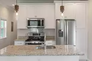 400 Sumter St, Charleston, SC 29403 - Photo 9