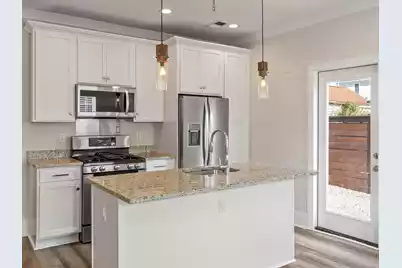 400 Sumter Street, Charleston, SC 29403 - Photo 11