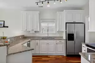 3245 Beaconsfield Rd, Mount Pleasant, SC 29466 - Photo 7