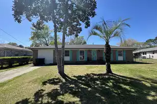 102 Wessex Dr, Goose Creek, SC 29445 - Photo 1