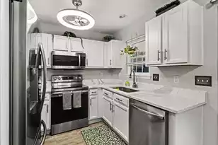 7965 Shadow Oak Dr, North Charleston, SC 29406 - Photo 9