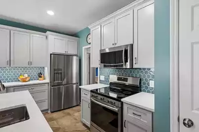 733 Ginglis Way, Mount Pleasant, SC 29464 - Photo 15