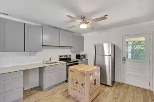 767 Bermuda St, Charleston, SC 29412 - Photo 7