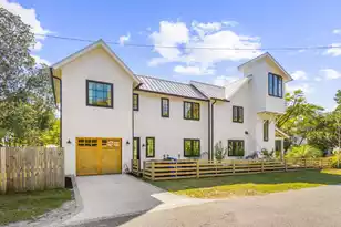 641 Palmetto St, Mount Pleasant, SC 29464 - Photo 3