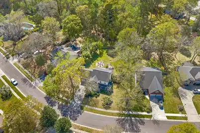 800 Essex Drive, Summerville, SC 29485 - Photo 3