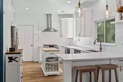 800 Essex Drive, Summerville, SC 29485 - Photo 9