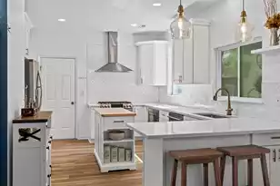 800 Essex Dr, Summerville, SC 29485 - Photo 9