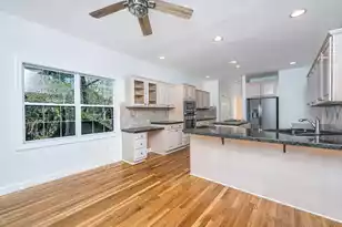 3930 Colonel Vanderhorst Cir, Mount Pleasant, SC 29466 - Photo 11