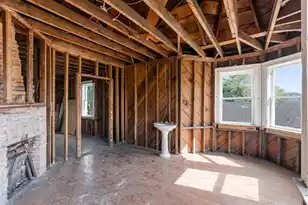 1130 King St, Charleston, SC 29403 - Photo 17