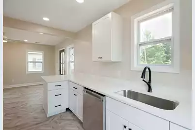 1405 Holt Street, Charleston, SC 29403 - Photo 7