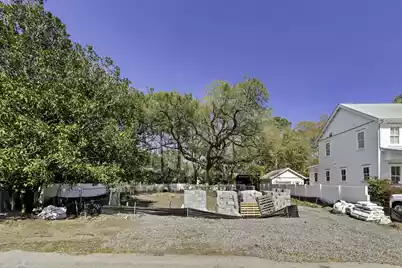 1428 Goblet Avenue, Mount Pleasant, SC 29464 - Photo 9