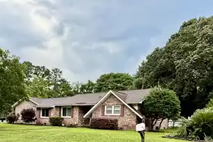 407 Rose Ln, Summerville, SC 29485 - Photo 1