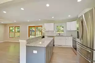 8045 Nantuckett Ave, North Charleston, SC 29420 - Photo 5