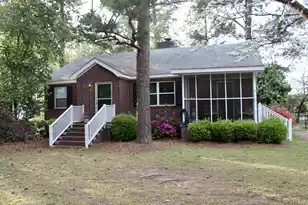 460 Hampton St, Elloree, SC 29047 - Photo 1