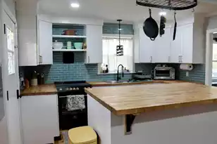 460 Hampton St, Elloree, SC 29047 - Photo 5