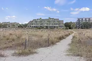 7000 Palmetto Dr, Isle Of Palms, SC 29451 - Photo 21