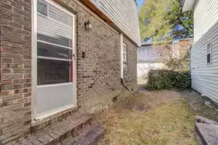 30 Poinsett St, Charleston, SC 29403 - Photo 35