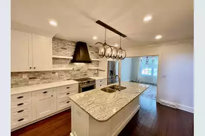 3 1/2 St Michaels Alley, Charleston, SC 29401 - Photo 5