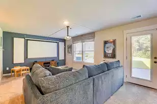 1010 Pettiford Pl, Hanahan, SC 29410 - Photo 13